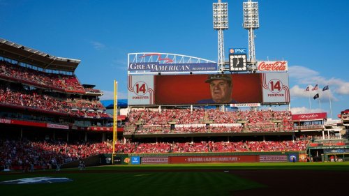 Reds pay tribute to Pete Rose day after MLB reinstatement