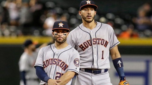 Astros activate Correa; Altuve, Brantley in lineup