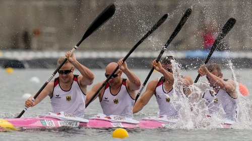 Germany's Ronald Rauhe first man to medal in canoe sprint ...