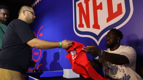 Colts' Paye wants soccer-loving Liberia to embrace NFL