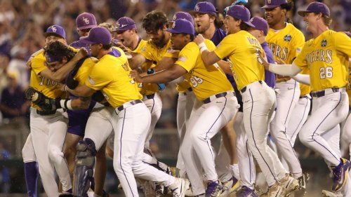 LSU responds with Game 3 rout of Florida to win 7th MCWS title
