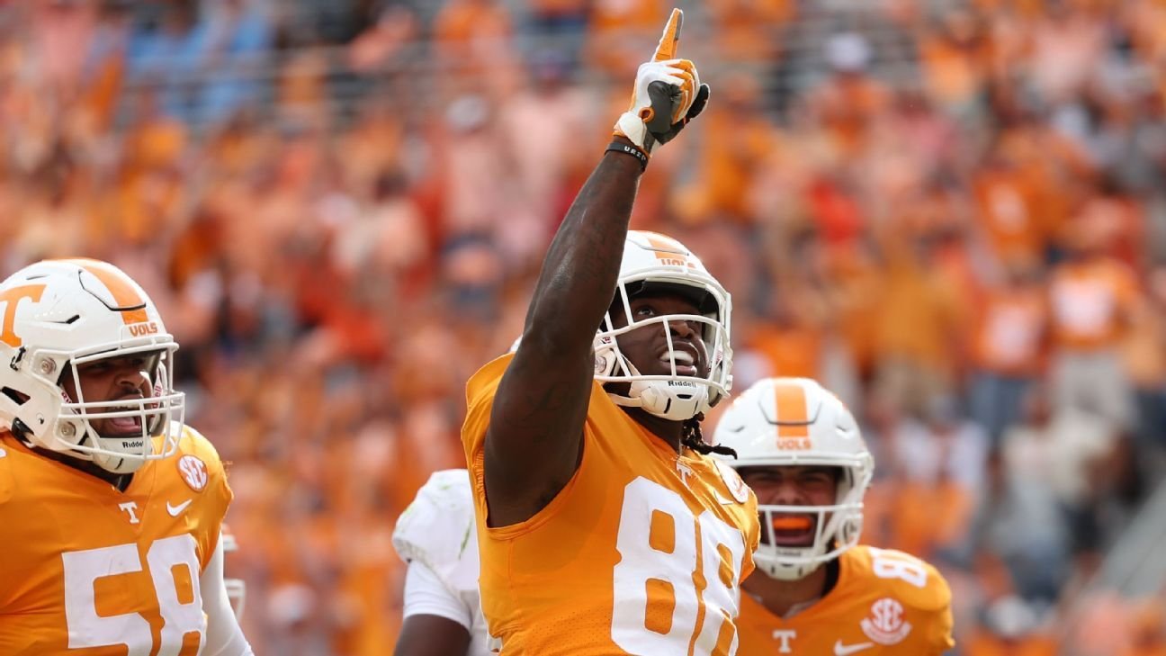 Tennessee jumps to No. 3 in AP poll; Alabama falls to 6th