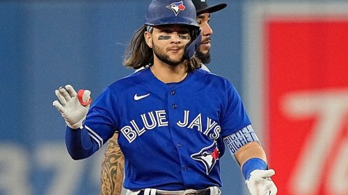 Reports: Blue Jays, Bichette agree to 3-year deal