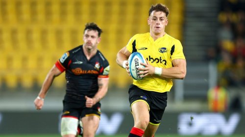 Barrett, McKenzie, Mo'unga ... Love? Is Hurricanes star the All Blacks' long-term 10?