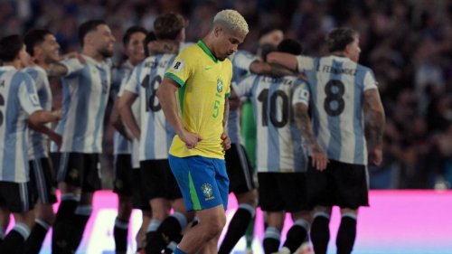 Shambolic Brazil shown up by bitter rivals Argentina