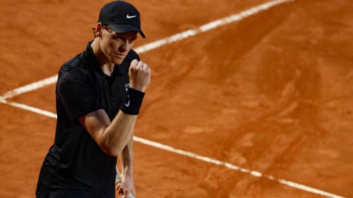 Jannik Sinner passes Italian Open test vs. Francisco Cerundolo