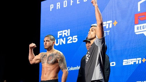 Ex-UFC star Pettis 0-2 in PFL with loss to Manfio