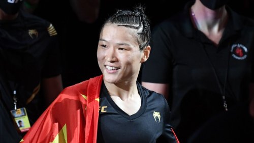 Zhang Weili, Carla Esparza agree to women's strawweight title fight at UFC 281, sources say