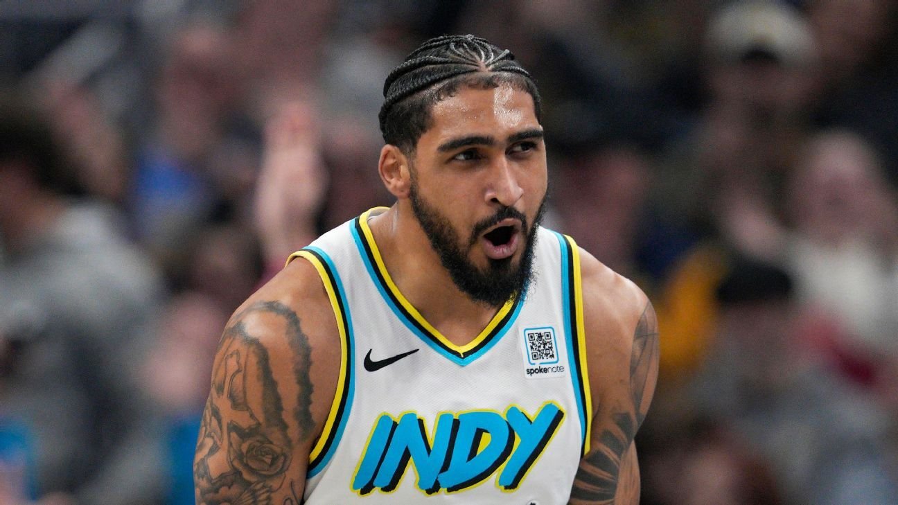 Pacers' Toppin leaves after spraining left ankle