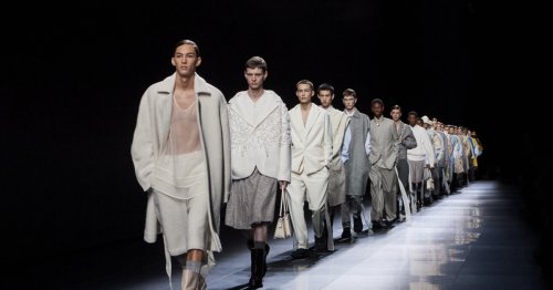 Modetrends aus Paris: die Fashion Week Highlights 2023