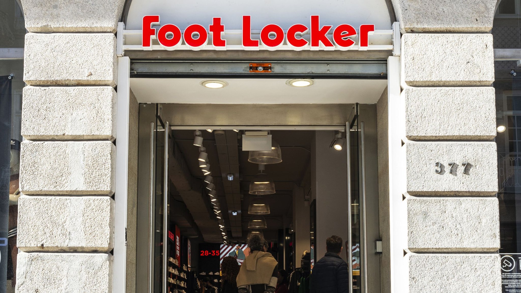 Comeback mit Ansage: Dieser (umstrittene) 2000er-Sneaker ist zurück