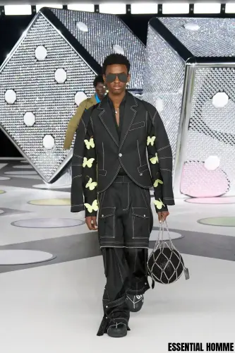 Off-White Fall 2024, A Maximalist Remix Of Americana And African Influences - Essential Homme