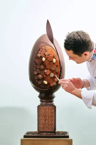 Lenôtre Unveils Spectacular Easter Egg Sculpture for 2024