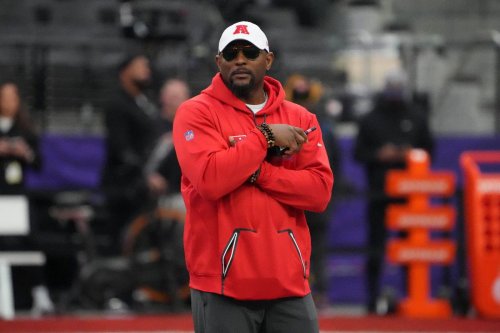 Ravens Legend Ray Lewis Breaks Down After Peyton Manning & Family’s Emotional Messages on Special Day