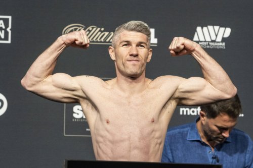 Liam Smith vs. Aaron McKenna Stats Comparison and Prediction: Record, Age, Height, Reach, Weight, and Knockout Ratio