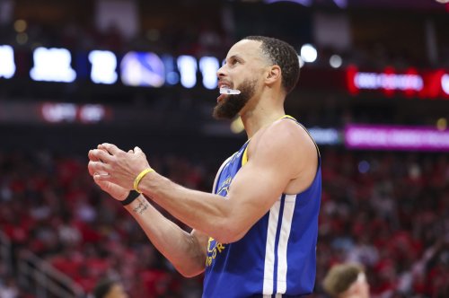 Security & NBA Refs Rush to Protect Stephen Curry From Dillion Brooks as Many Punishments Slapped at Warriors vs Rockets