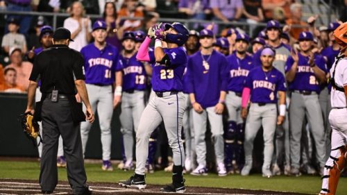College Umpire’s Nasty Reaction to LSU Tigers Hitter’s Homerun Posing Angers Baseball Community