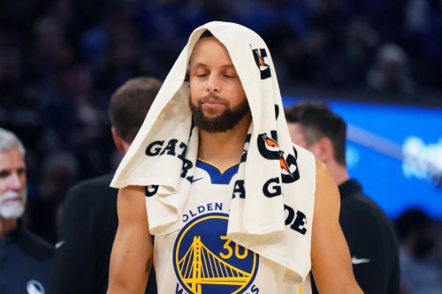 Stephen Curry Injury Update: Why Isn’t Warriors Superstar Playing Tonight Against Bucks And How Long Will He Be Out?