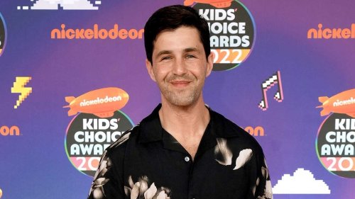 Josh Peck Reveals He'll Be Back for 'How I Met Your Father' Season 2