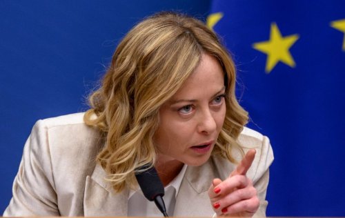 Italy is intentionally undermining democracy, report says - Euractiv