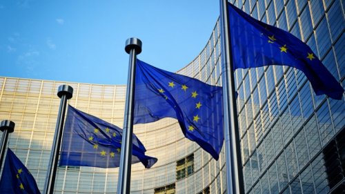 EU Commission issues internal guidelines on ChatGPT, generative AI