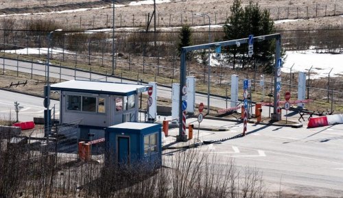Finland completes first 35km of border fence with Russia - Euractiv