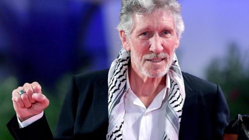 Krakow wants Roger Waters declared persona non grata over Ukraine comment