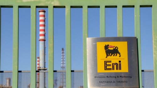 Italy’s Eni starts procedures to pay for Russian gas in euros and roubles