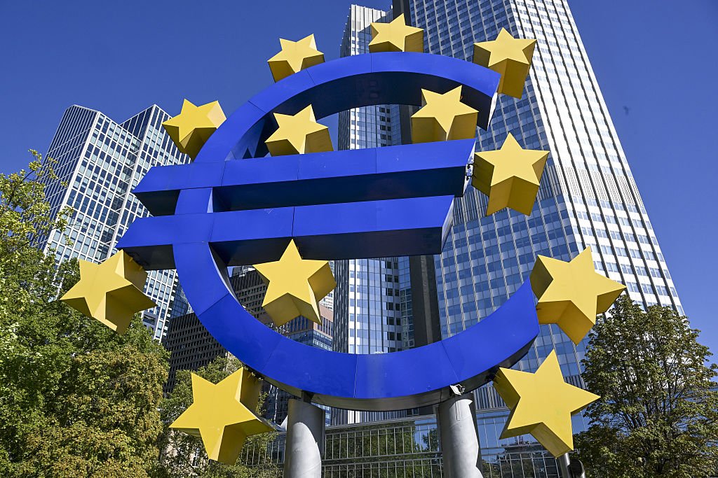 Euro debt issuance hits record high as EU strives to supplant US dollar