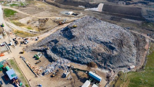 EU Commission warns Romania over landfill waste management