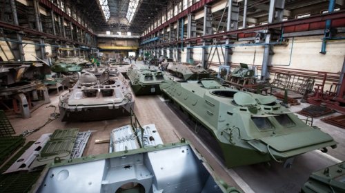 Geheime polnische Werkstatt repariert ukrainisches Militärgerät