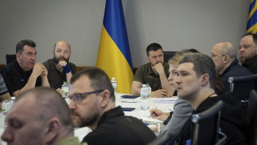 "Le monde doit réagir", lance Zelensky après l'attaque du barrage de Kakhovka en Ukraine
