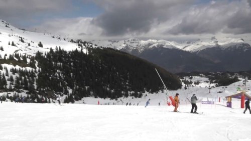 Krieg der Skilehrer in den französischen Alpen