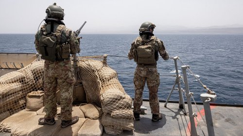 Les États-Unis traitent les Vingt-Sept de "profiteurs", l'UE dégaine 17 millions d'euros pour sécuriser la mer Rouge