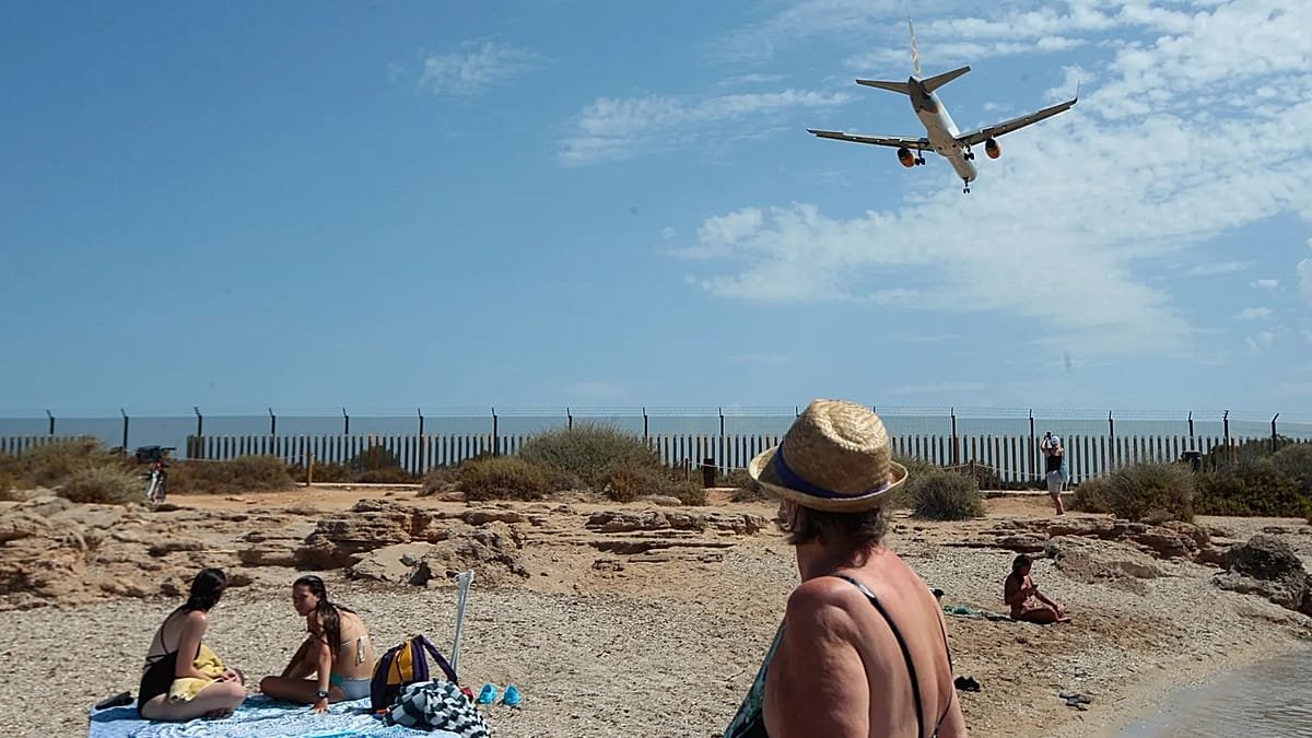 Spain breaks tourism records while one in three Spaniards cannot afford a holiday