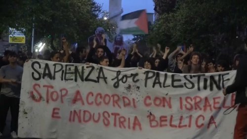 فيديو. صدامات بين طلبة والشرطة الإيطالية احتجاجا على اتفاقيات تعاون بين جامعتهم وإسرائيل