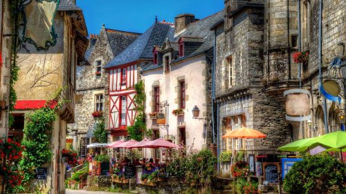 Thatched rooftops and rolling hills: A guide to France's best hidden villages