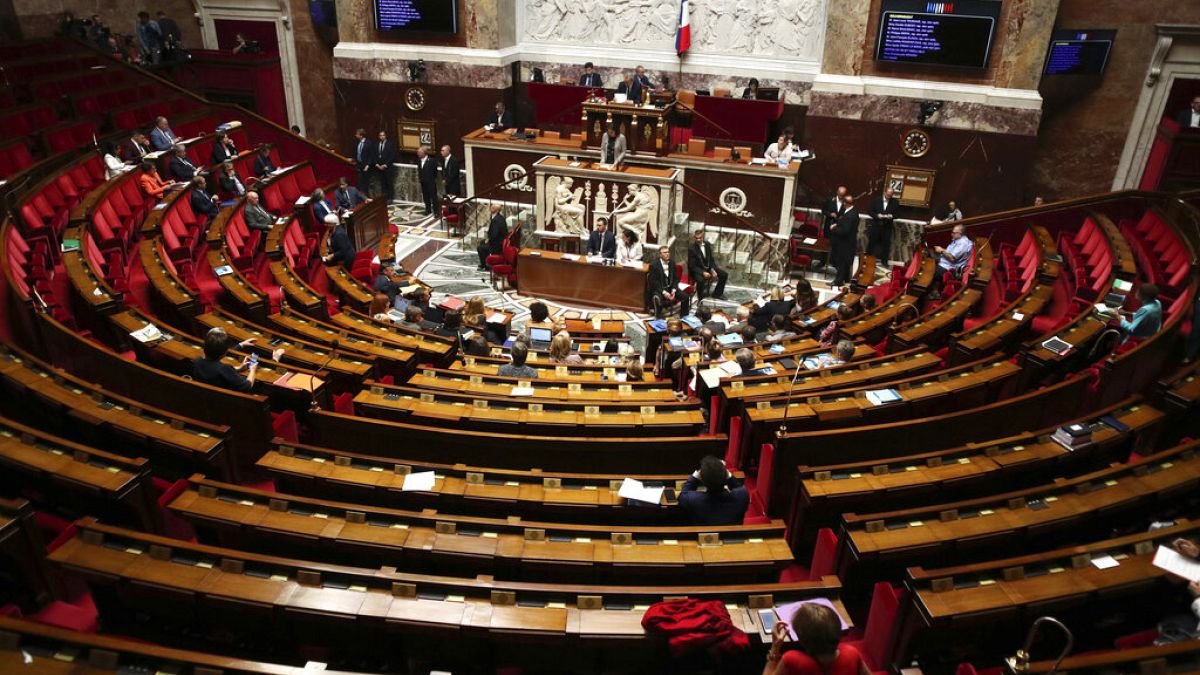 Loi Duplomb : la pétition contre le texte franchit la barre des deux millions de signatures