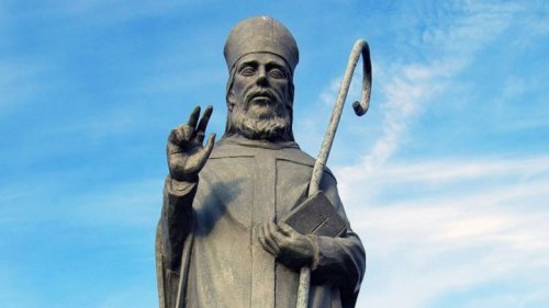 900 Jahre alte Weltuntergangsprophezeiung wird durch Erkrankung des Papstes aktuell
