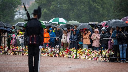 Video. Norway mourns king Harald V as crown prince Haakon becomes king