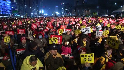 Corea del Sur acaba el año con una masiva manifestación de protesta