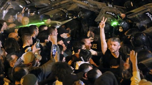 Vidéo. No comment : le Parlement géorgien vote en faveur de la "loi russe" au milieu des protestations