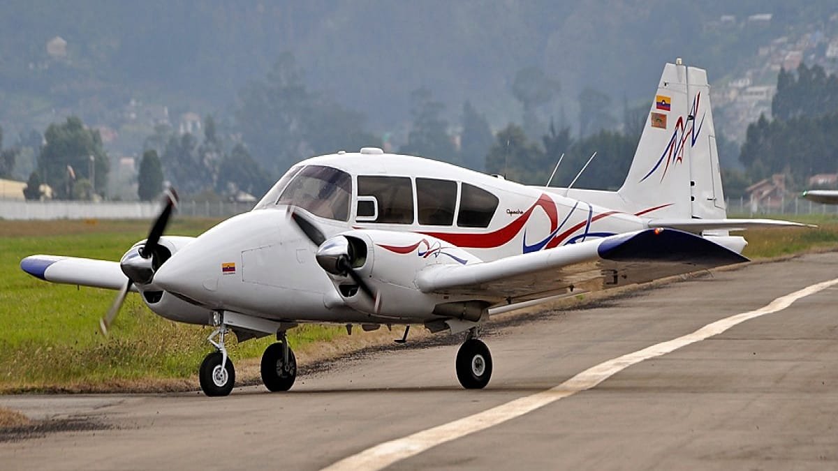 Want to buy a plane for €10? An abandoned aircraft at Seville Airport is now up for auction