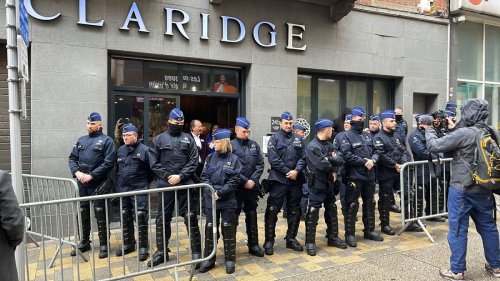 Video. Brussels police shut down hard-right gathering with Orbán and Farage