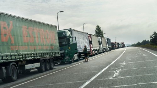 LKW-Stau an polnisch-ukrainischer Grenze mit rund 130 Stunden Wartezeit