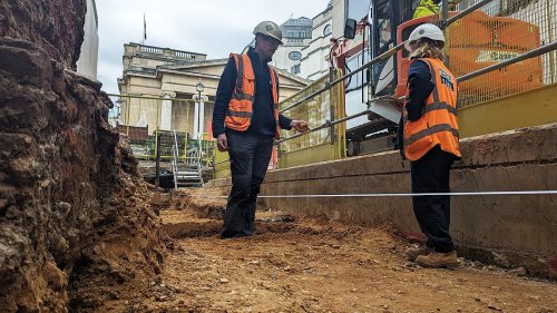 Archaeologists uncover ruins of Saxon town under London’s National Gallery