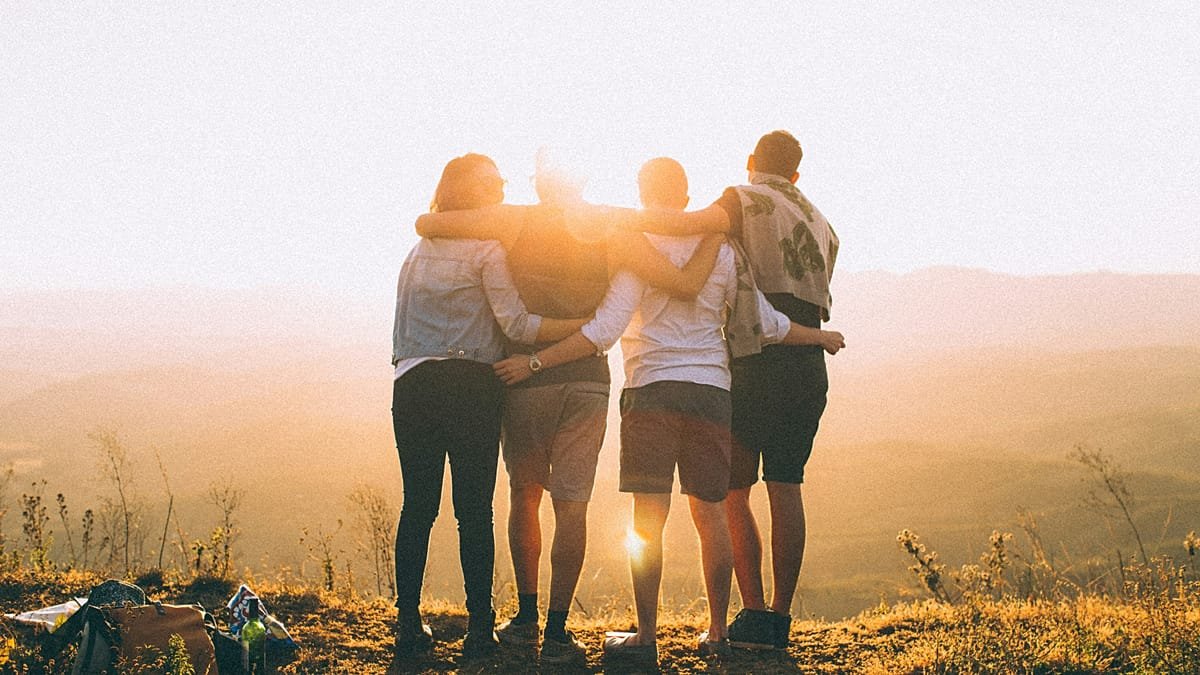 Y2K travel is the nostalgia-fuelled holiday trend taking millennials back to the 90s and 00s