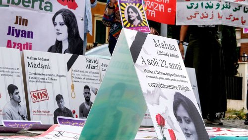 سالگرد درگذشت مهسا امینی؛ ایرانیان معترض در سراسر دنیا دست به راهپیمایی زدند