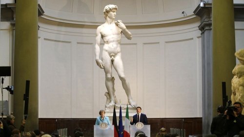 Kunst oder Pornographie? Florence verteidigt Michelangelos David gegen amerikanische Eltern