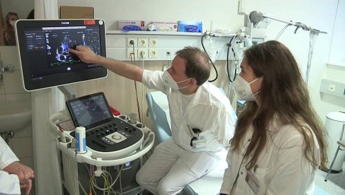 Neun künftige Ärztinnen aus der Ukraine setzen Medizinstudium in Salzburg fort